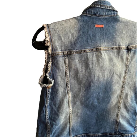 🌼host pick🌼 MNG distressed  frayed denim vest - Picture 8 of 13